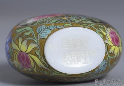 图片[3]-Glass-body painted enamel snuff bottle with a floral design, Qing dynasty, Qianlong reign (1736-1795)-China Archive